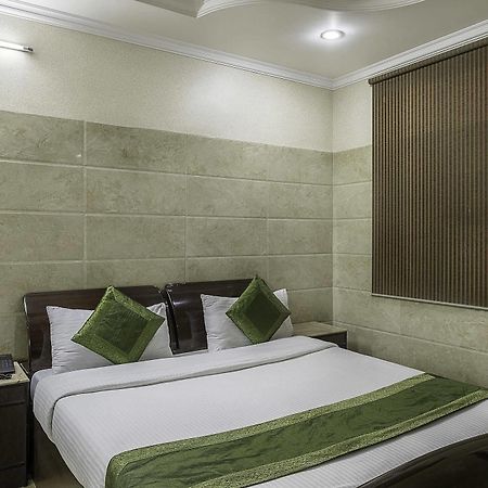Treebo Trend Singh Sons Karol Bagh Hotel New Delhi Exterior photo